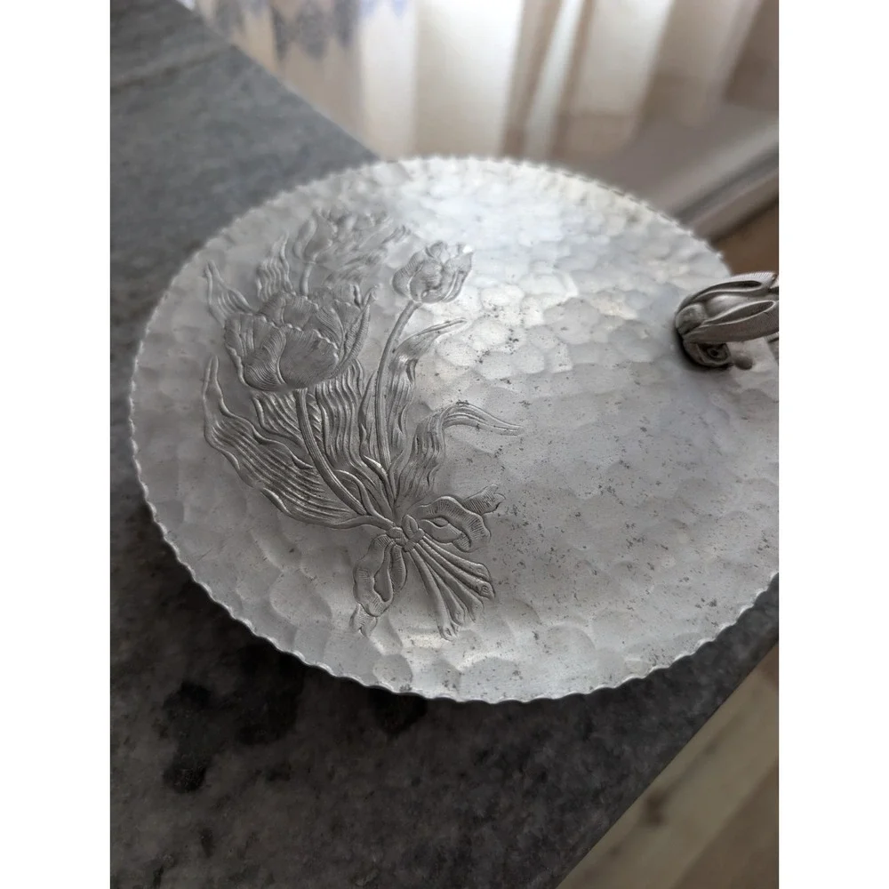 Hand Wrought Creations Aluinum‎ Pan W/Lid Tulip Design Hammered